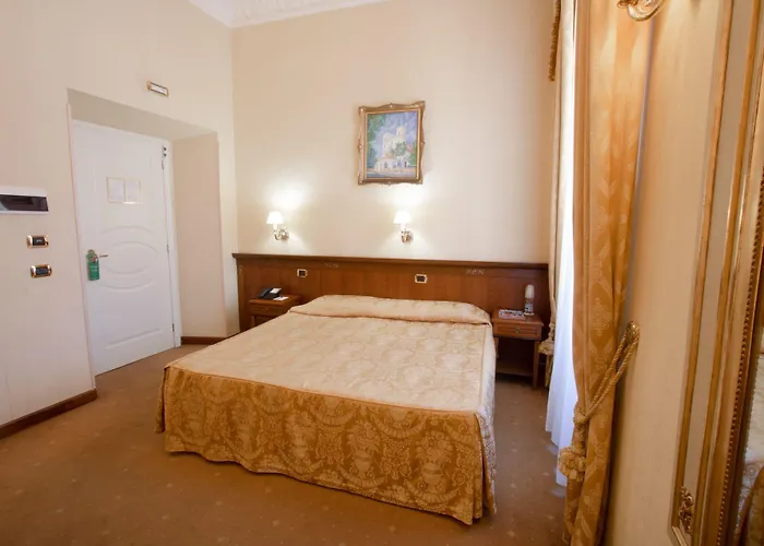 Hosianum Palace 3*