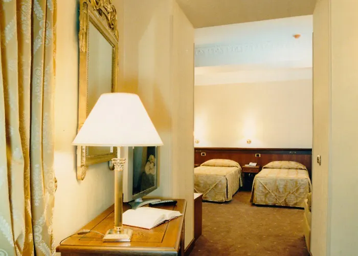 Hosianum Palace 3* Roma